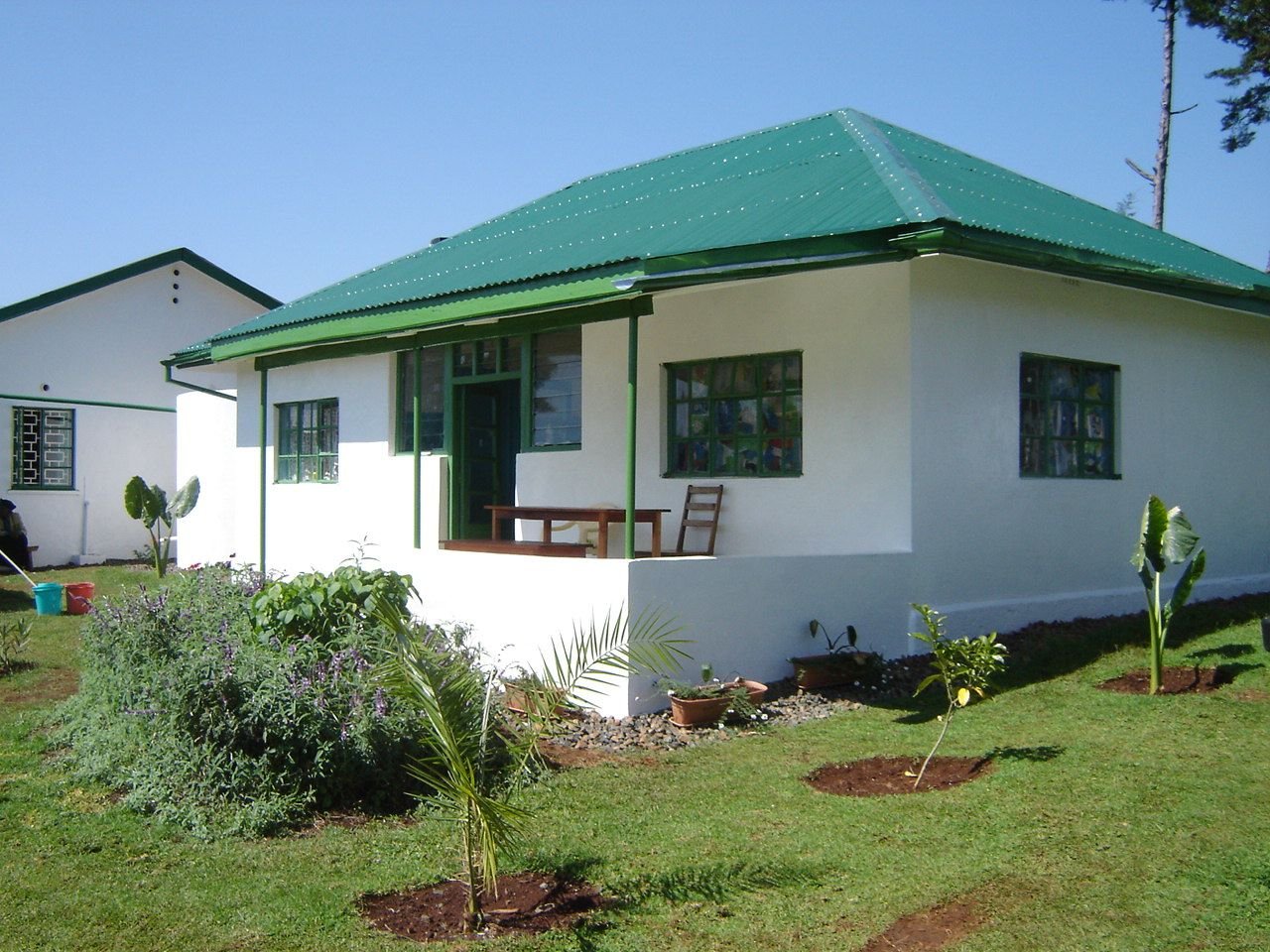 budova domečku pro český personál na misích